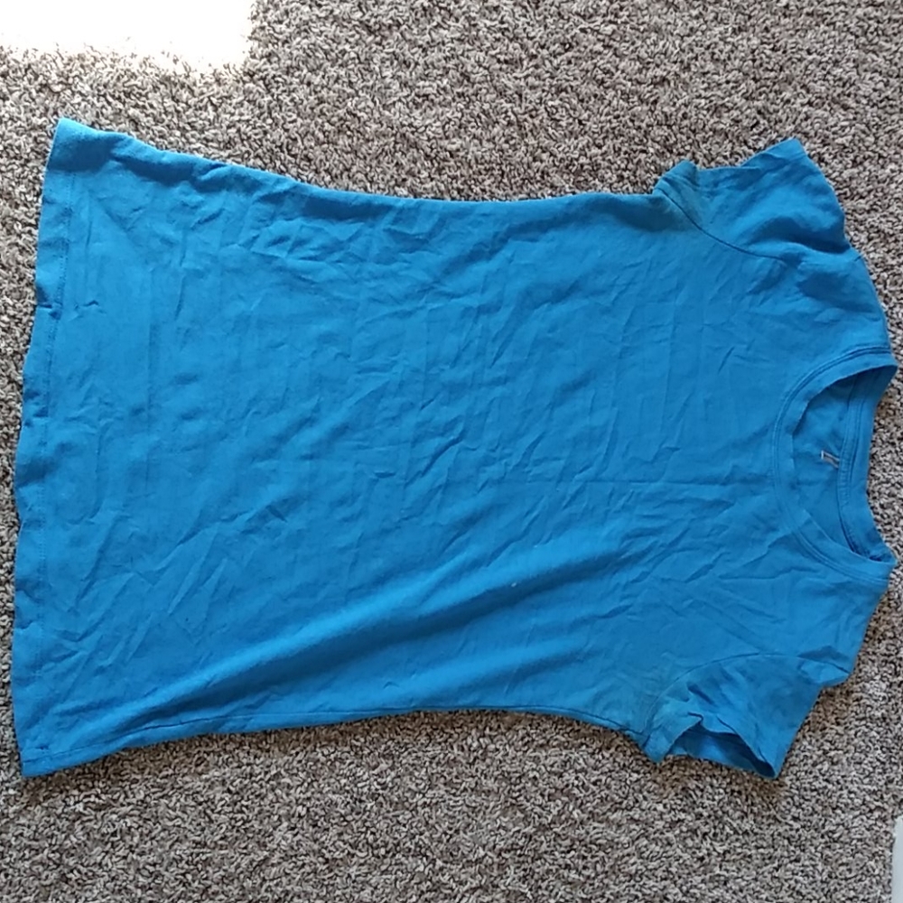 Nice blue colored tshirt